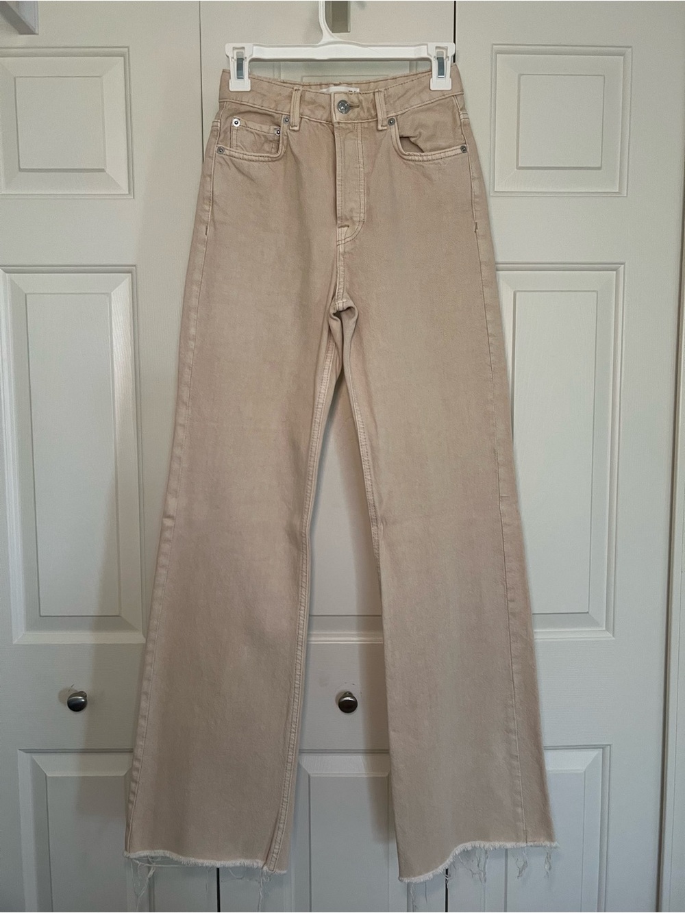 Mango Wide-Leg Flare Jeans in Beige